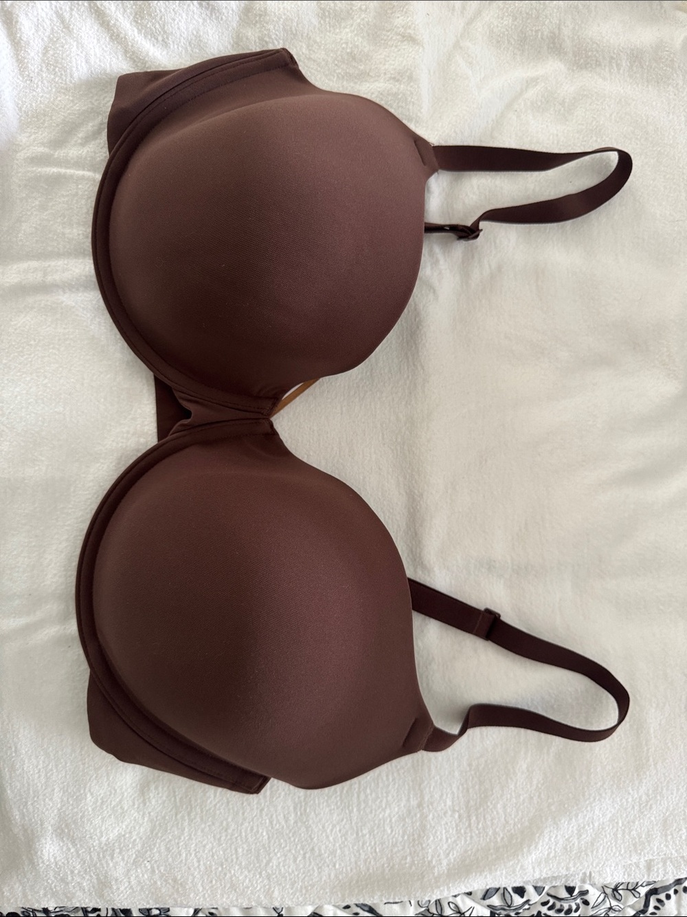 SKIMS Smooth T-Shirt Bra in Chocolate Brown